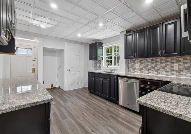 5th image of 33 Pierpont St, Peabody, MA 01960 | MLS# 73562268