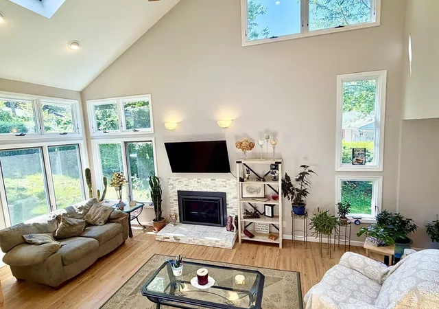 Photo 4 of Single family home for sale at 11 Cove Dr, Sturbridge, MA 01566 | MLS# 73569937 | Listing updated on 2026-09-14