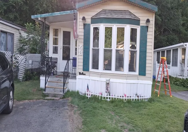 2nd image of 305 Turnpike St #230, South Easton, MA 02375 | MLS# 73561181