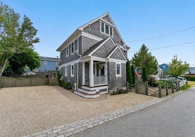1st image of 9 62nd St, Newburyport, MA 01950 | MLS# 73560937
