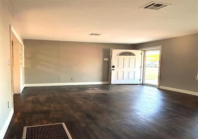 Photo 3 of Single family home for sale at 4021 N Sterling Ave, Oklahoma City, OK 73122 | MLS# 1238110 | Listing updated on 2026-09-08