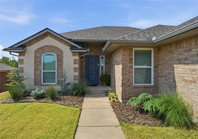 2nd image of 10634 Se 26th St, Oklahoma City, OK 73130 | MLS# 1242294