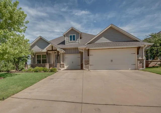 Photo 5 of Sale Pending at 1201 NE 35th Street, Moore, OK 73160 | MLS# 1243403 | Listing updated on 2026-08-20