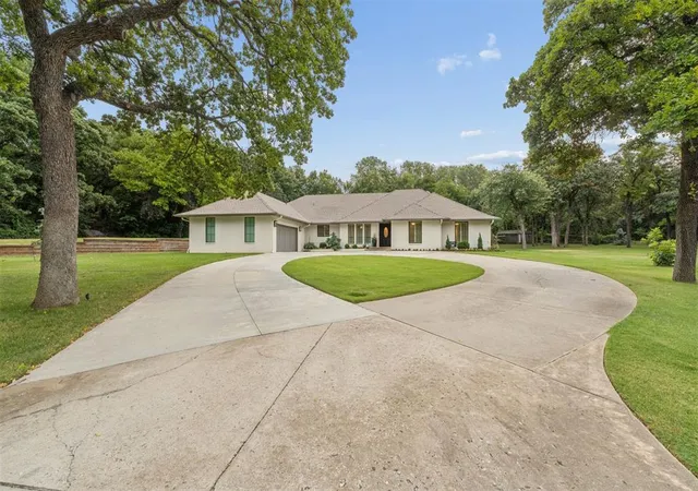 Photo 3 of Sale Pending at 10200 E Apple Valley Rd, Oklahoma City, OK 73151 | MLS# 1243489 | Listing updated on 2026-09-05