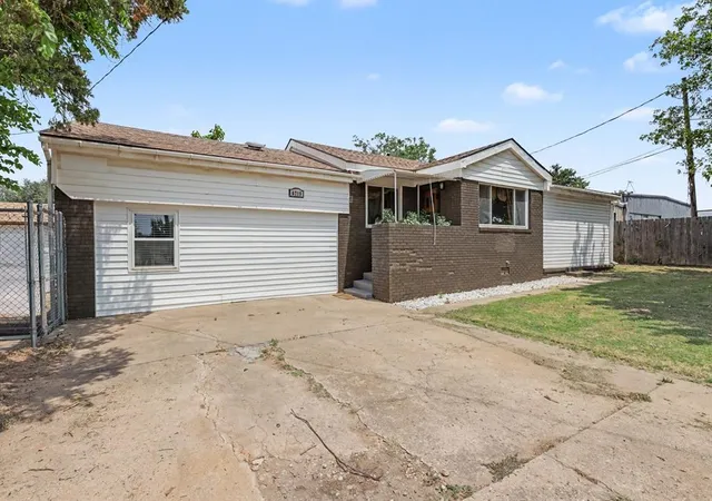 1st image of 6719 Nw 10th St, Oklahoma City, OK 73127 | MLS# 1243568