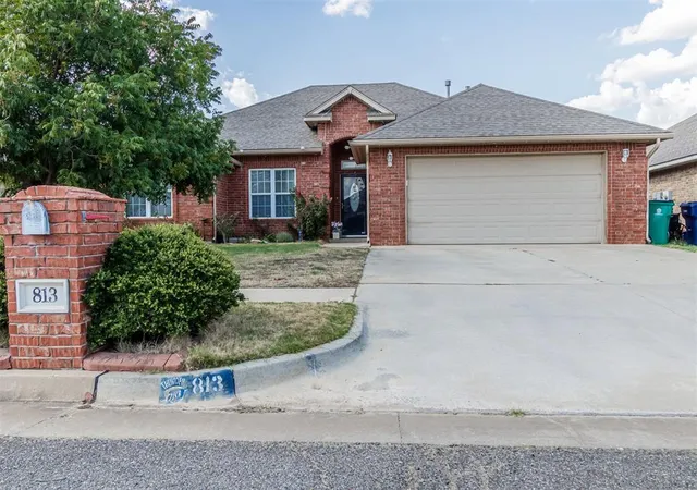1st image of 813 Sw 161st St, Oklahoma City, OK 73170 | MLS# 1243843