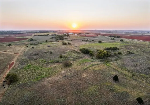 1st image of 3252 Nw Edmond Rd, Piedmont, OK 73078 | MLS# 1244482