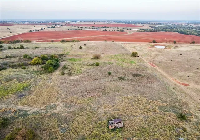 2nd image of 3252 Nw Edmond Rd, Piedmont, OK 73078 | MLS# 1244482