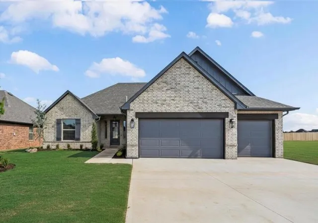 1st image of 11709 Nw 105th St, Yukon, OK 73099 | MLS# 1244782