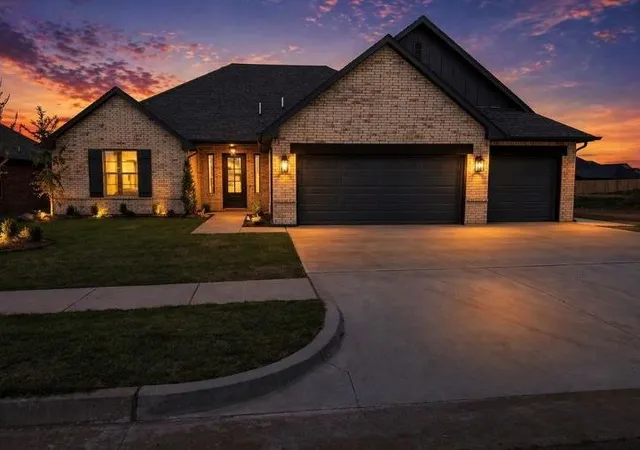 4th image of 11709 Nw 105Th St, Yukon, OK 73099 | MLS# 1244782