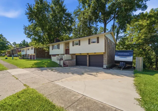 4th image of 804 Victoria Dr, Franklin, OH 45005 | MLS# 1883977