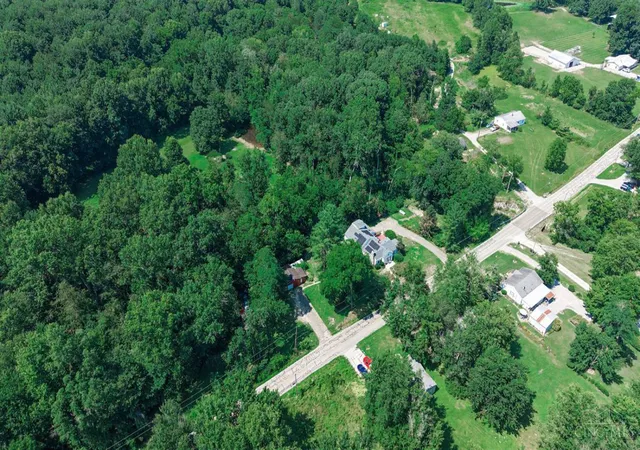 Photo 3 of Single family home for sale at 3560 Starling Rd, Bethel, OH 45106 | MLS# 1890034 | Listing updated on 2026-08-25