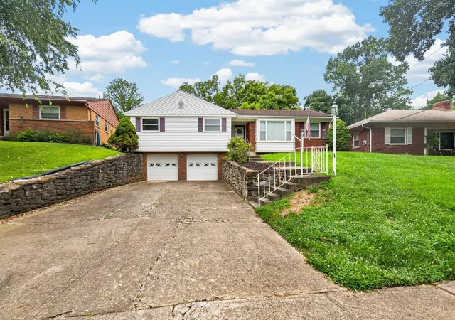 2nd image of 2019 Claudia Ct, Cincinnati, OH 45230 | MLS# 1890490