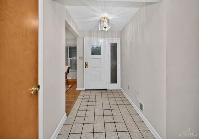 5th image of 2019 Claudia Ct, Cincinnati, OH 45230 | MLS# 1890490