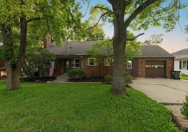 Photo 1 of Sale Pending at 26 Red Bud Dr, Middletown, OH 45042 | MLS# 1886587 | Listing updated on 2026-09-14