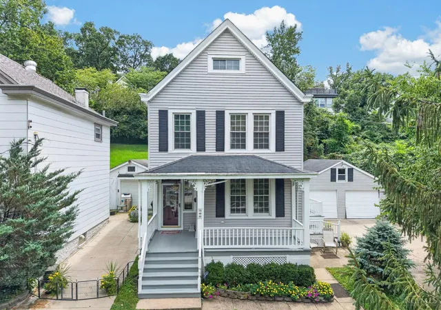 5th image of 560 Delta Ave, Cincinnati, OH 45226 | MLS# 1890892