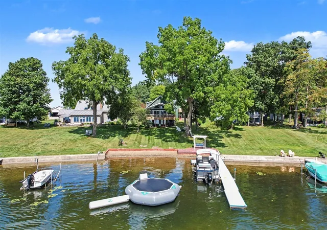 Photo 3 of Sale Pending at 1064 Bay View Dr, Coldwater, MI 49036 | MLS# 70555695 | Listing updated on 2026-09-08