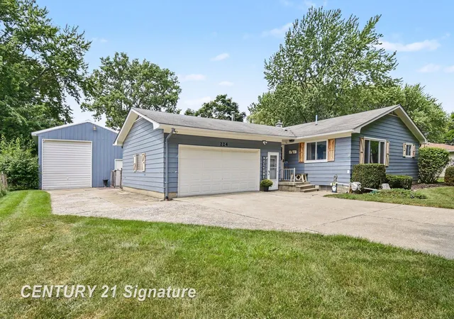 1st image of 224 Barbara Ln, Saginaw, MI 48601 | MLS# 50218497