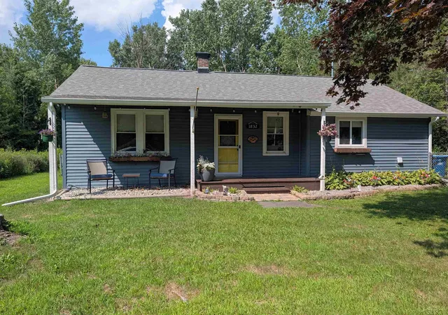 1st image of 1832 Filmore St, Essexville, MI 48732 | MLS# 50217886