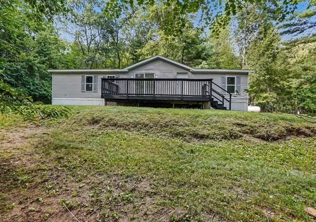 Photo 2 of Sale Pending at 8253 E 62nd St, Newaygo, MI 49337 | MLS# 70555694 | Listing updated on 2026-09-01