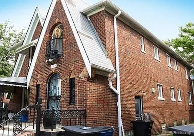 Photo 2 of House for sale at 17614 Roselawn St, Detroit, MI 48221 4512 | MLS# 61025908 | Listing updated on 2026-09-03