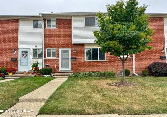 Photo 11 of Condo for sale at 8735 Sterling St, Center Line, MI 48015 | MLS# 50218800 | Listing updated on 2026-08-17