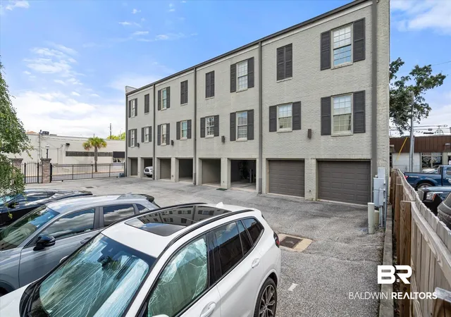 30th image of 701 Dauphin St #Unit A, Mobile, AL 36602 | MLS# 391328