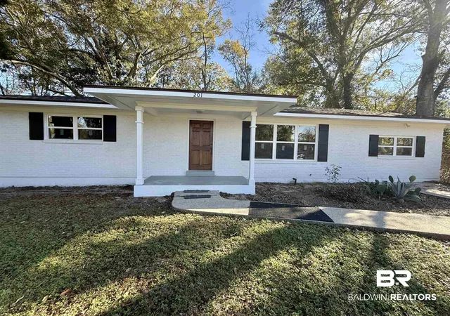 2nd image of 201 S Stuart St, Foley, AL 36535 | MLS# 389096