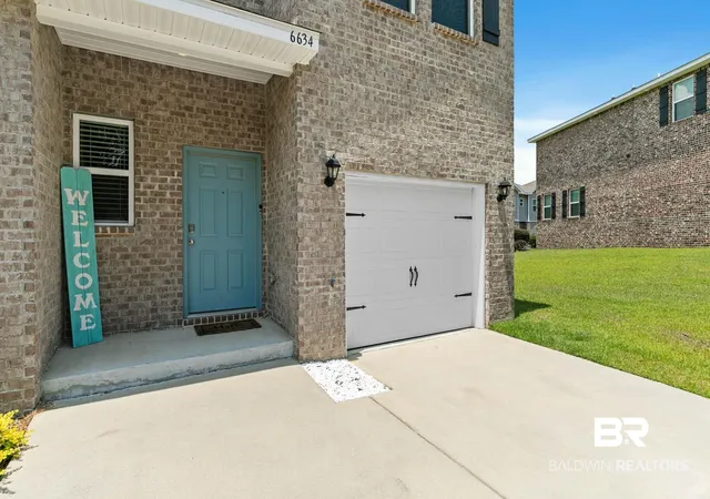 Photo 3 of Townhouse for sale at 6634 Spaniel Dr, Spanish Fort, AL 36527 | MLS# 398863 | Listing updated on 2026-08-19