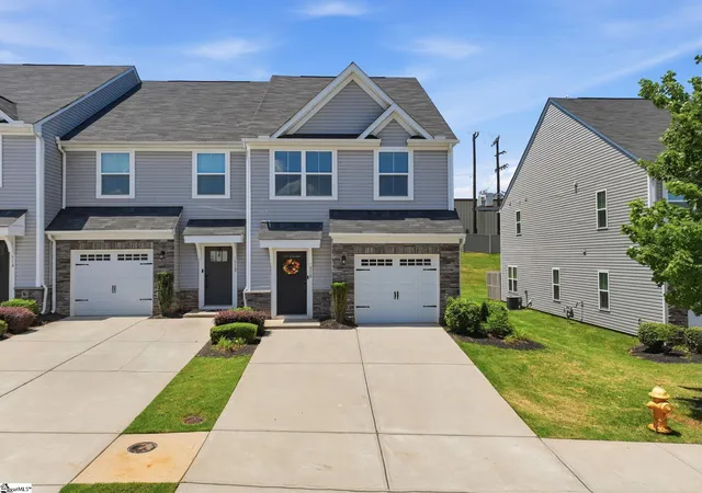 Photo 1 of Townhouse for sale at 510 Huntingdale Pl, Simpsonville, SC 29681 | MLS# 1597319 | Listing updated on 2026-09-21