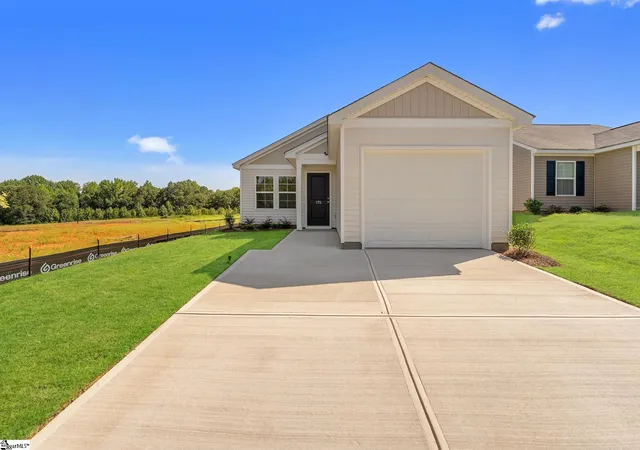 Photo 1 of Single family home for sale at 170 Cloverfield Ln, Spartanburg, SC 29303 | MLS# 1591045 | Listing updated on 2026-08-30