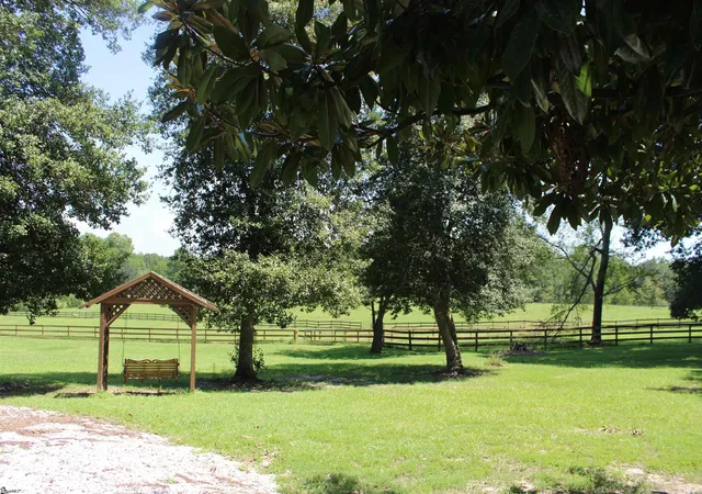 Photo 2 of Single family home for sale at 675 Old Mill Rd, Campobello, SC 29322 | MLS# 1601397 | Listing updated on 2026-08-21