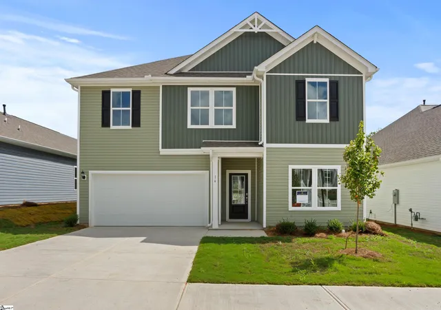 Photo 1 of Single family home for sale at 16 Red Bank Rd, Simpsonville, SC 29681 | MLS# 1598824 | Listing updated on 2026-08-16
