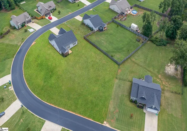 Photo 3 of Single family home for sale at 170 Fruitridge Trl, Inman, SC 29349 | MLS# 1601407 | Listing updated on 2026-09-14
