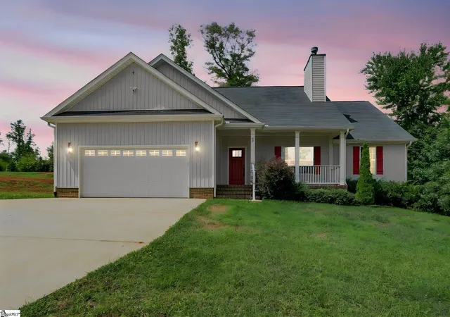 1st image of 27 Carriage Dr, Greer, SC 29651 | MLS# 1600274