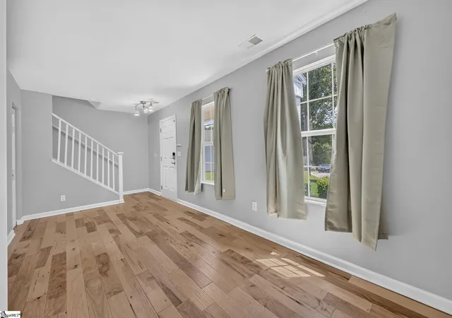 Photo 3 of Single family home for sale at 114 Kingsman Ct, Easley, SC 29642 | MLS# 1600411 | Listing updated on 2026-09-04