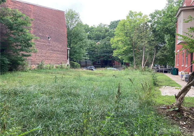 2nd image of 3212 Glendora Ave, Cincinnati, OH 45220 | MLS# 939588