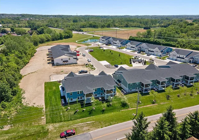 Listing Photo 2 - Condo for sale in building located at 2653 Verdant Ln, Fairborn, OH 45324 - Unit #759-204