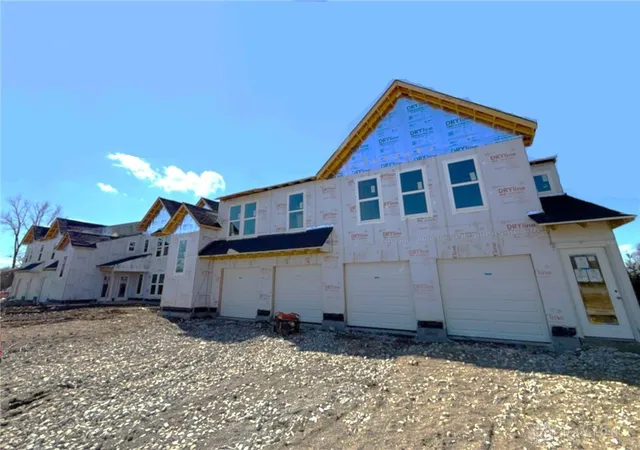1st image of 435 Pilot Pt #1-303, Vandalia, OH 45377 | MLS# 947949