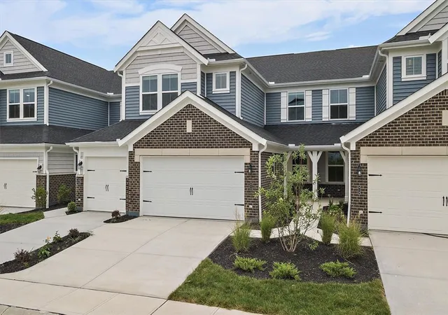 1st image of 415 Brandon Dunes Ct #12-202, Lebanon, OH 45036 | MLS# 949577