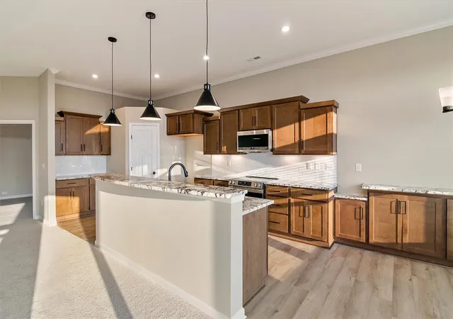 2nd image of 423 Brandon Dunes Ct #12-303, Lebanon, OH 45036 | MLS# 949585