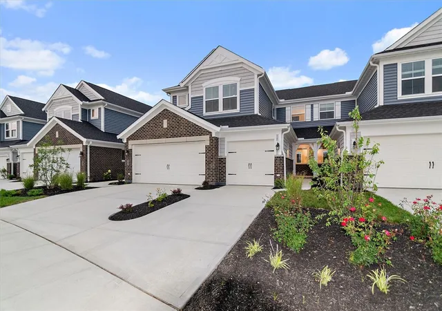 1st image of 419 Brandon Dunes Ct #12-203, Lebanon, OH 45036 | MLS# 950198