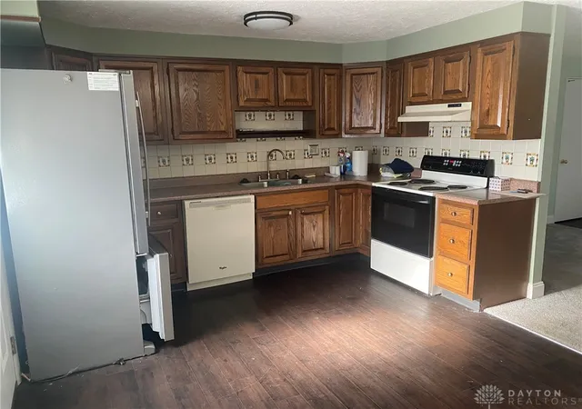 Photo 2 of Sale Pending at 322 Savoy Ave, Dayton, OH 45449 | MLS# 950943 | Listing updated on 2026-08-19
