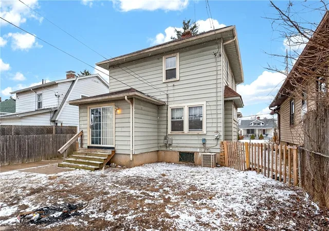 2nd image of 53 E Siebenthaler Ave, Dayton, OH 45405 | MLS# 952910