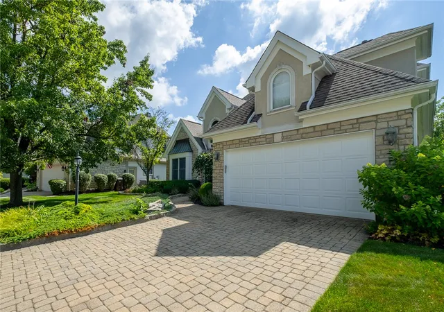 Photo 32 of Single family home for sale at 182 Barrington Village Dr, Xenia, OH 45385 | MLS# 954198 | Listing updated on 2026-08-18