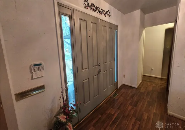 Photo 3 of Sale Pending at 3306 Burgoyne Dr, Dayton, OH 45405 | MLS# 954707 | Listing updated on 2026-08-25