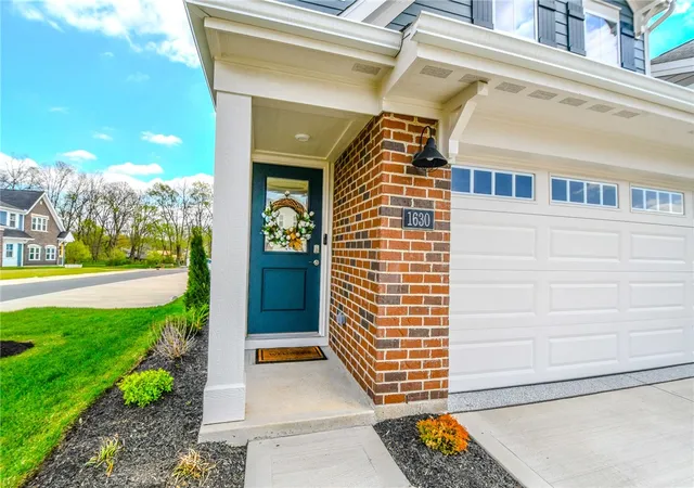 Listing Photo 3 - Condo for sale in building located at 1630 S Golden Clove Bend, Dayton, OH 45459