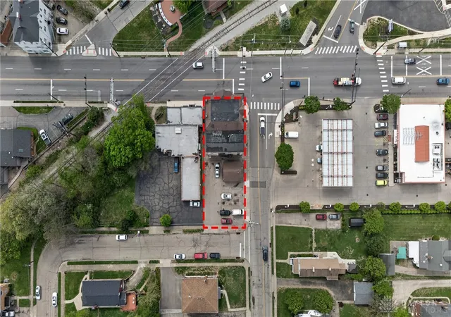 Listing Photo 5 - Condo for sale in building located at 7045-7049 Montgomery Rd, Cincinnati, OH 45236