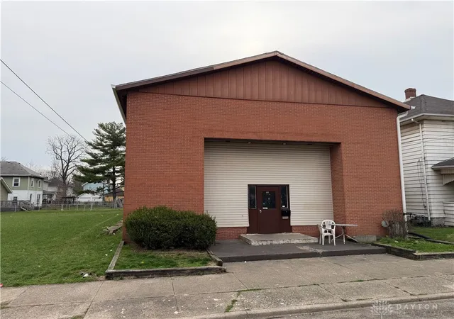 Photo 2 of Multi family home for sale at 409 Crawford St, Middletown, OH 45044 | MLS# 957141 | Listing updated on 2026-08-11