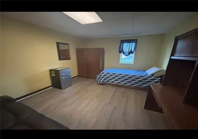 Listing Photo 4 - Condo for sale in building located at 409 Crawford St, Middletown, OH 45044